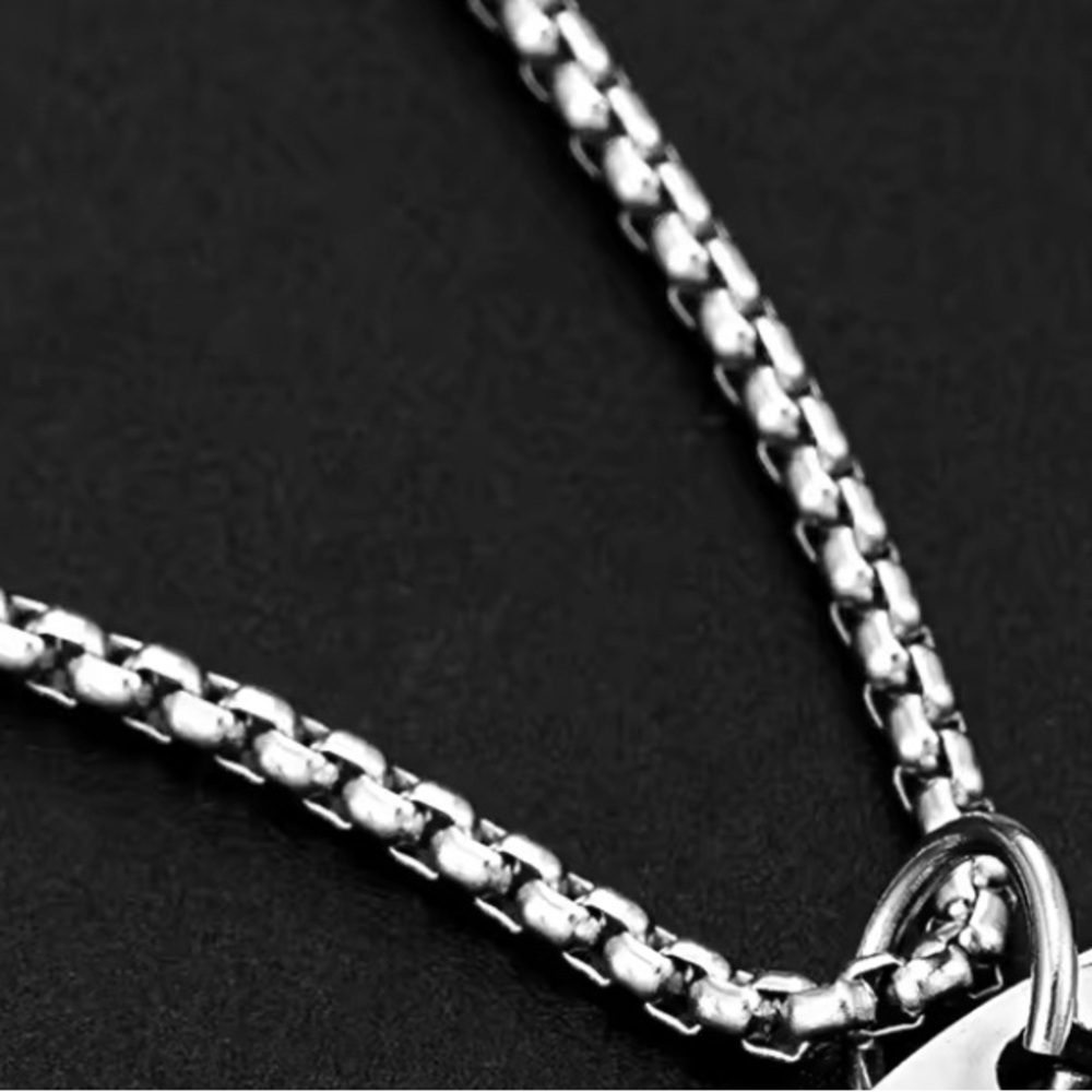 - Harley HD  Men’s Necklace - Picture 2 of 2